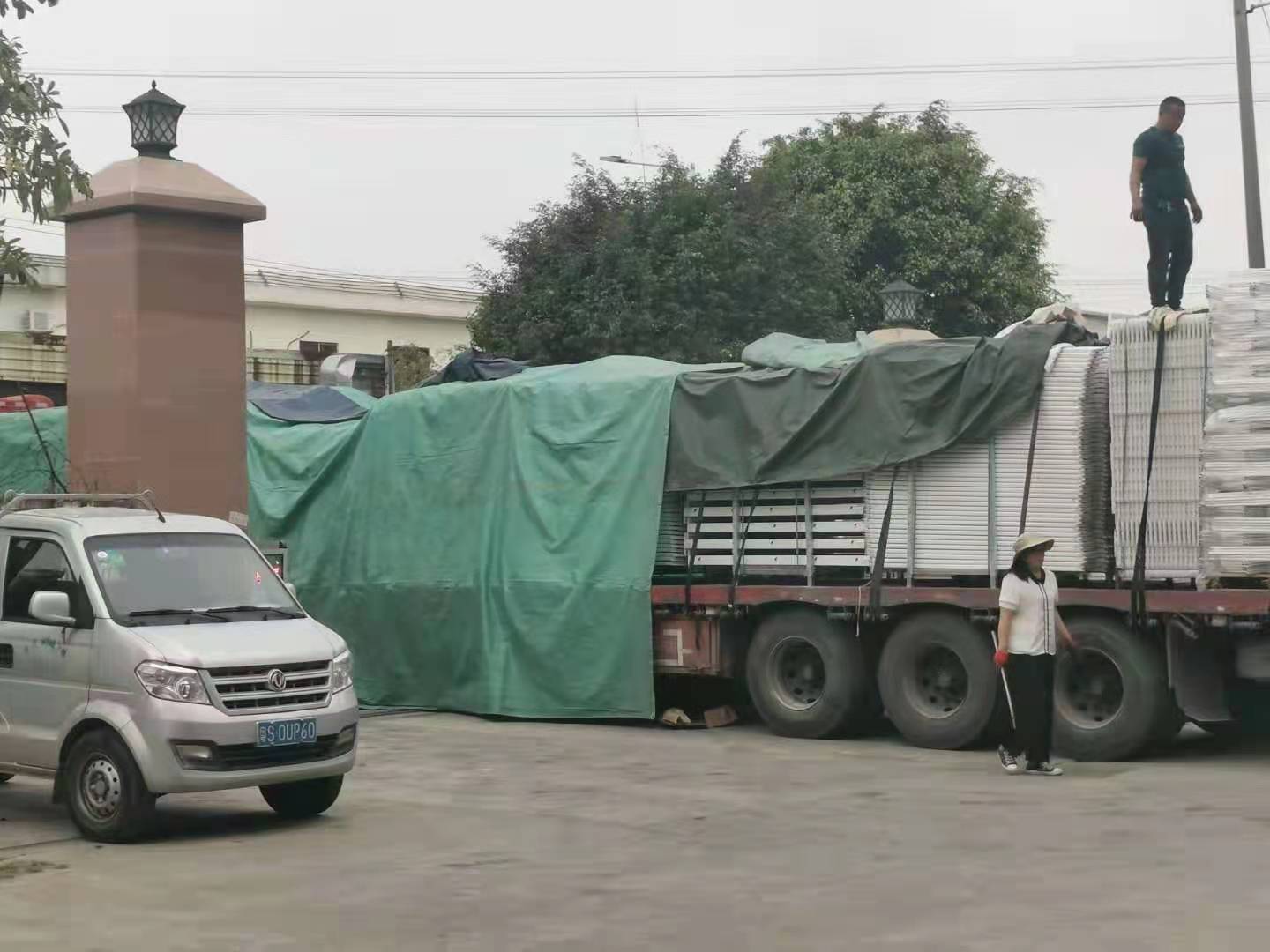 東莞鐵床廠材料的進(jìn)貨過(guò)程