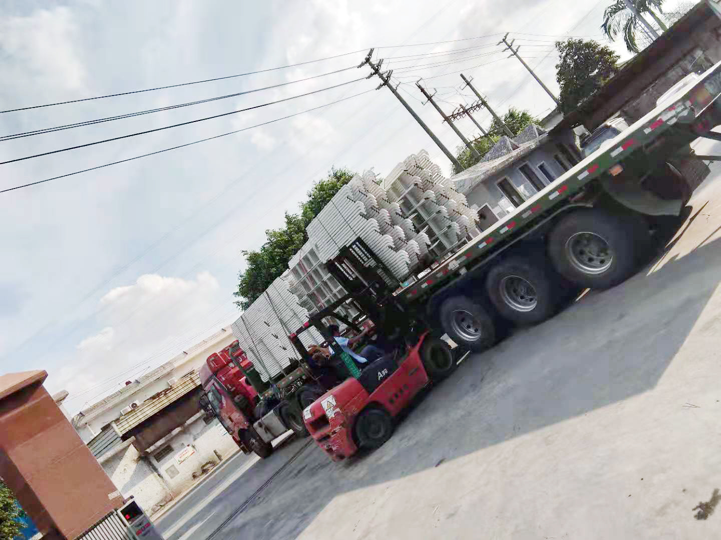 鐵床出貨的場景 鐵床出貨的場景