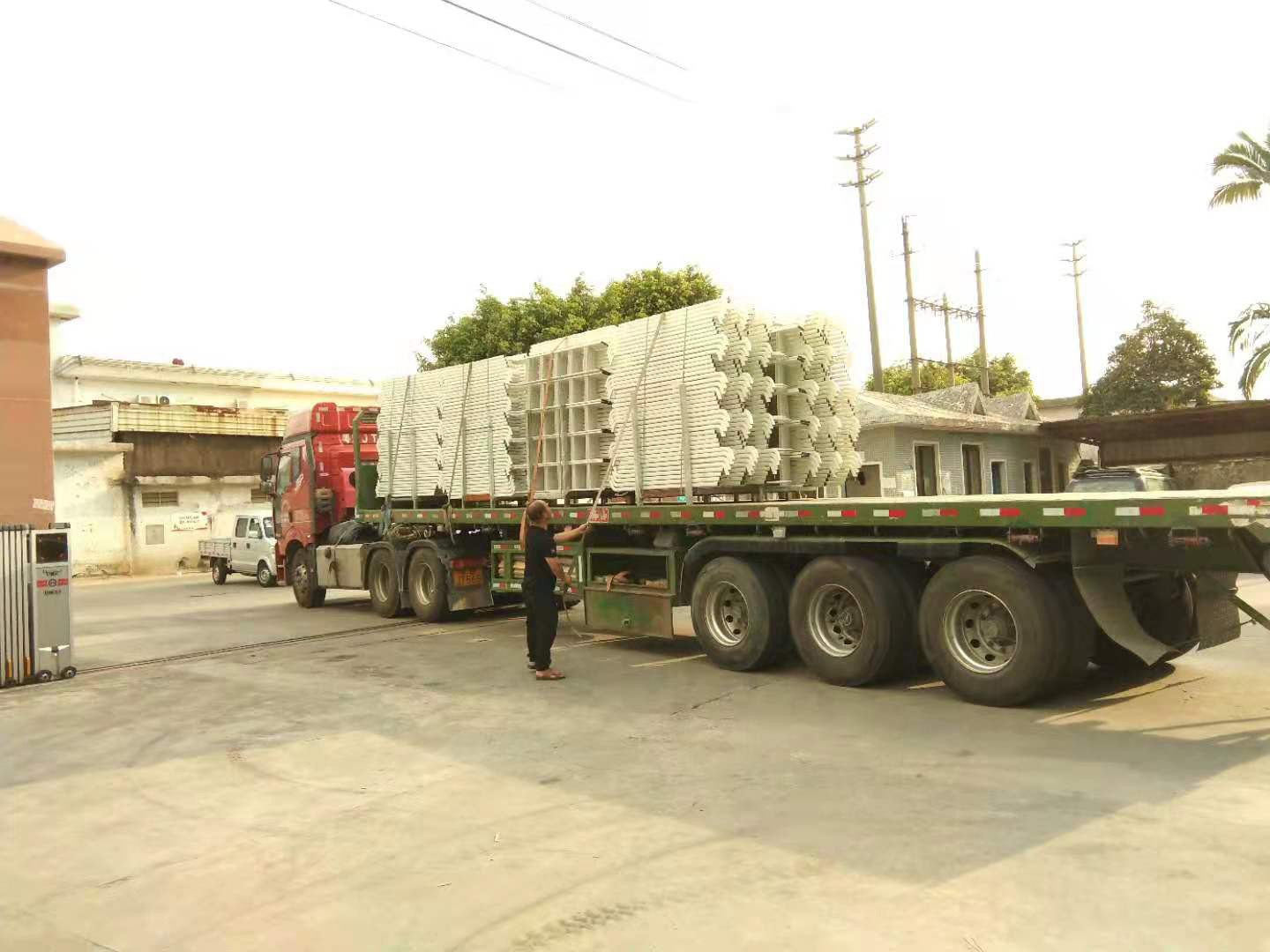 鐵床出貨的場景 鐵床出貨的場景