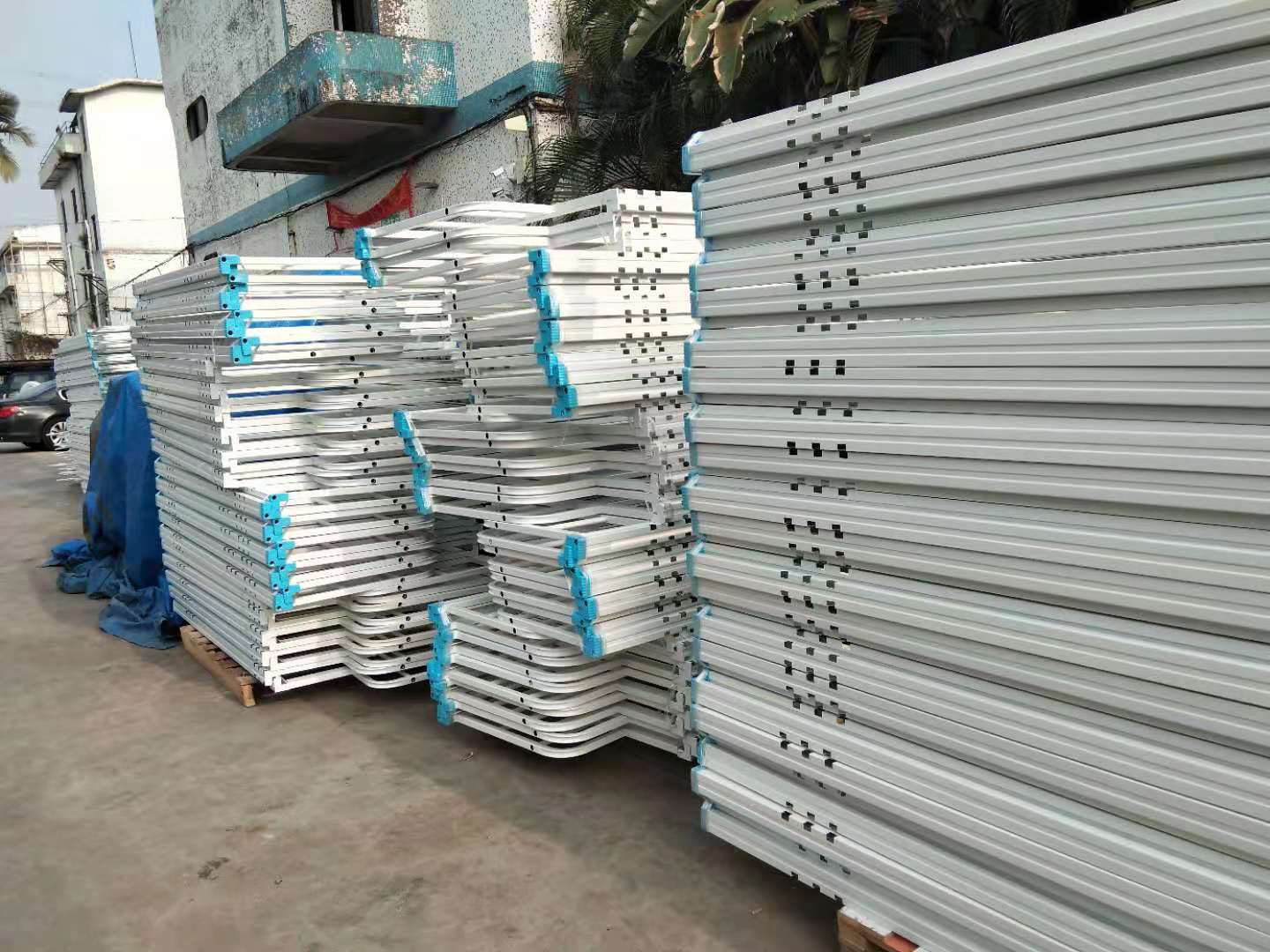 廠區(qū)堆滿鐵床，怎么辦？