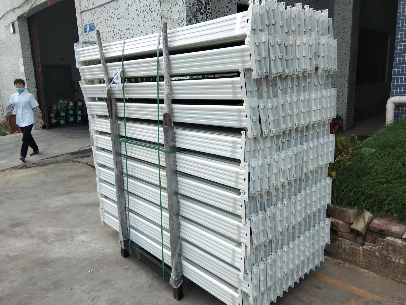 上下鋪雙層鐵架床的發(fā)貨時(shí)間到了！